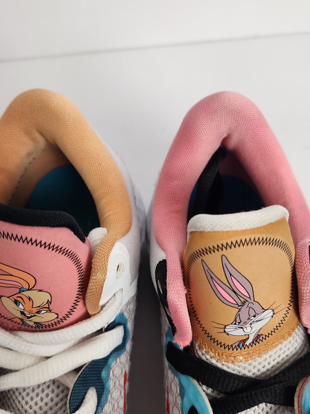 Nike Renew Elevate 2 Space Jam Bugs & Lola Bunny Men's Size 6.5 Basketball Shoes - Picture 11 of 12